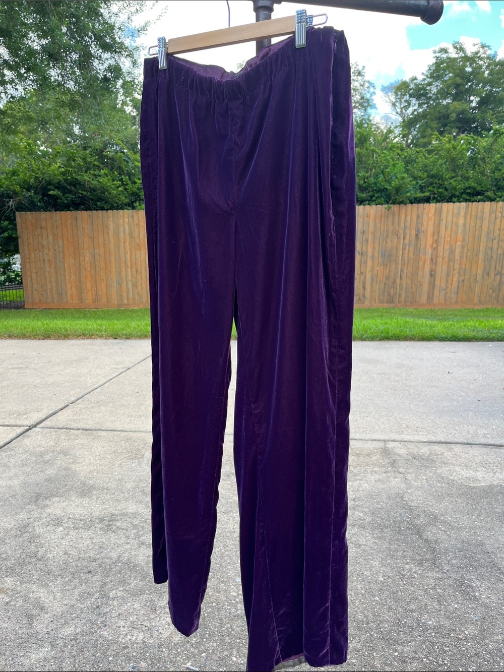 Women's Velvet Wide-Leg Pants - Deep Purple